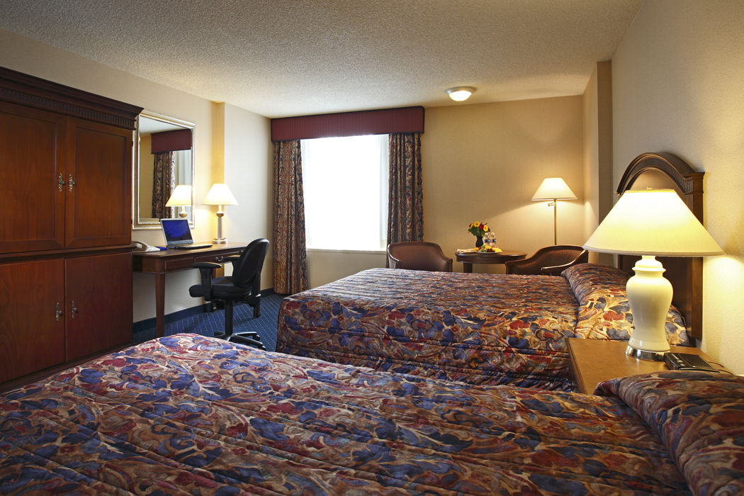 Best Western Premier Calgary Plaza Hotel & Conference Centre Room photo